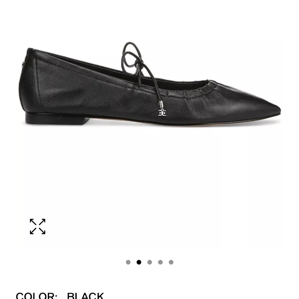 New, never worn. I forgot to return them and now the time is up to return.